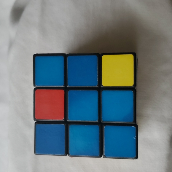 Rubics cube,  good condition - Picture 3 of 3
